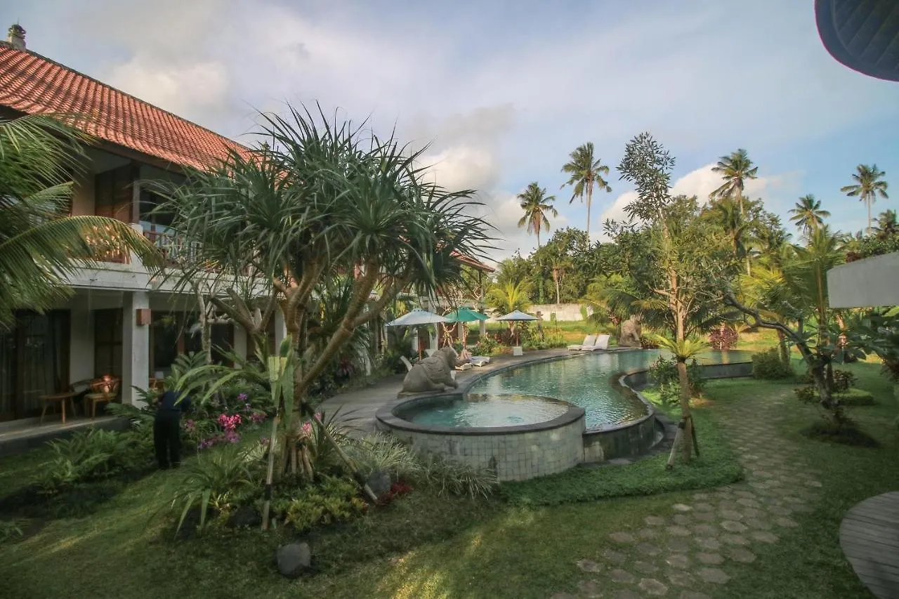 Queen At Gunung Sari Ubud Indonesia